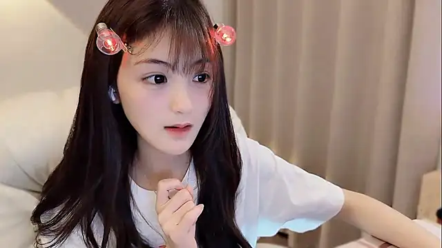 美女LH7在线直播