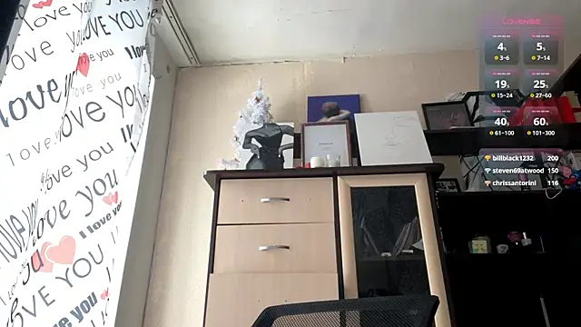 catherineforbes (F teen) - Show tongue