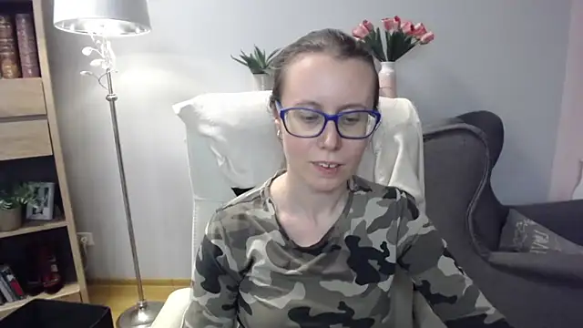 sweetxlizzy - SweetxLizzy's free webcam - UK Sex Cams