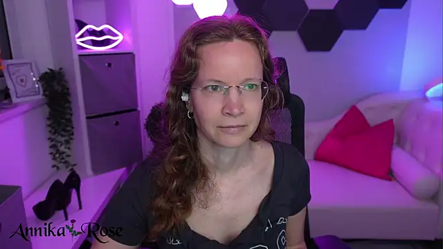 annikarose - AnnikaRose's free webcam - UK Sex Cams