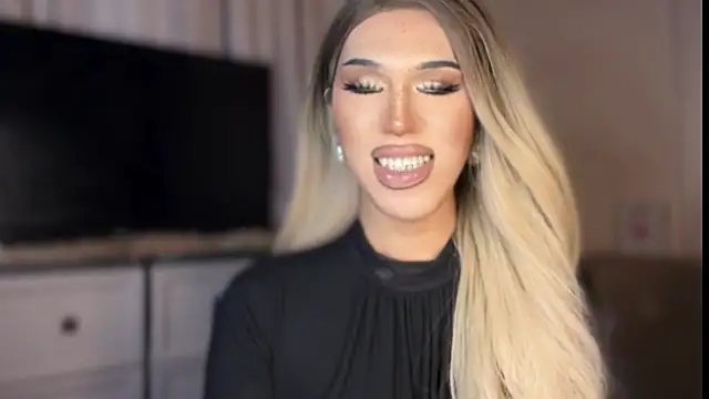 ts_glamxx (T young) - I NEED SOMEONE TO CUDDLE <3