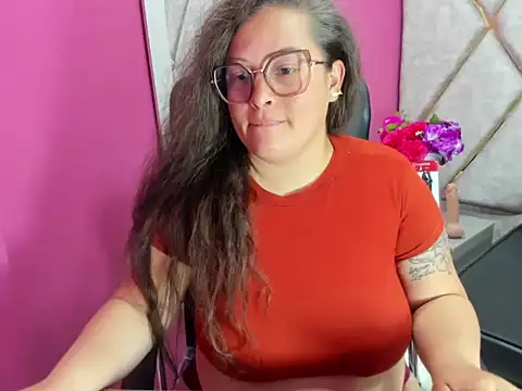 sarah_boobs_ - Sarah_Boobs_'s free webcam - UK Sex Cams