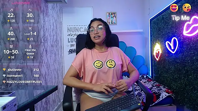 valeria_martinez19 - Valeria_martinez19's free webcam - UK Sex Cams