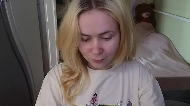 riley_roo - Riley_Roo's free webcam - UK Sex Cams