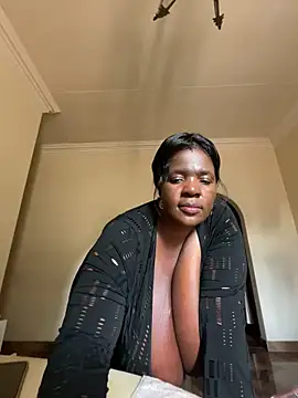 Webcam Model (xXXSexyamazon)  is live.Free join now!