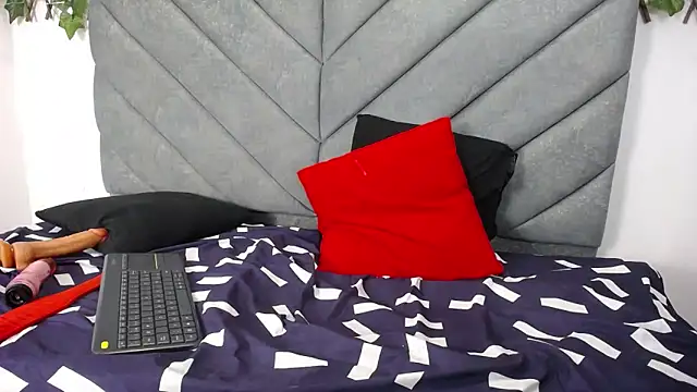 vzafiroper - Vzafiroper's free webcam - UK Sex Cams