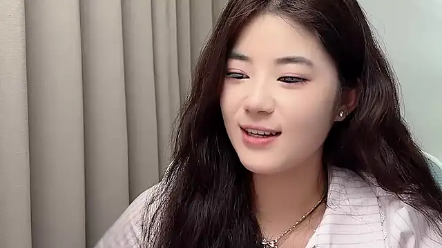 nicole20266 (F teen) - 治愈时刻，和你一起度过