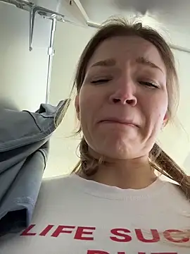 StreetSquirt's live cam