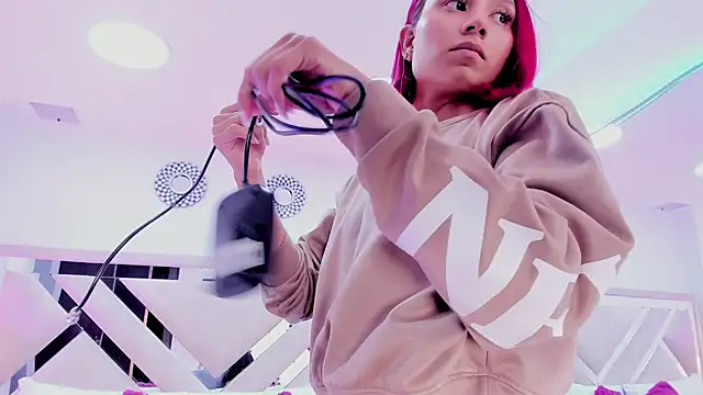 ximena_vasquez8 - Ximena_vasquez8's free webcam - UK Sex Cams