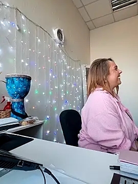 juicy_peachlux (F young) - Make me wet for a lessons