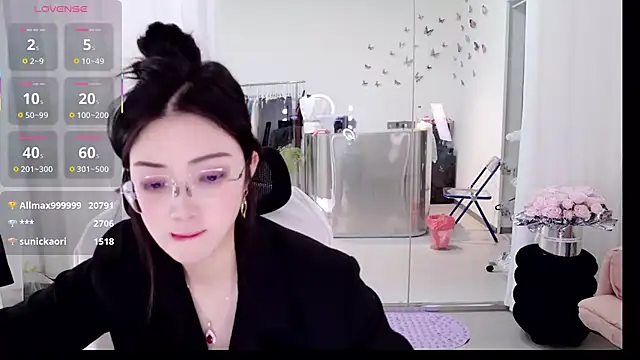 美女yangyang-777在线直播