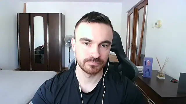 mu5clemania2 - Mu5clemania2's free webcam - UK Sex Cams