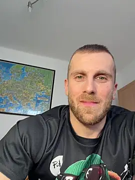 trainwithme - Trainwithme's free webcam - UK Sex Cams