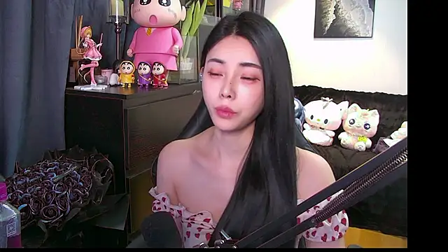 美女XiaoYuBao-在线直播