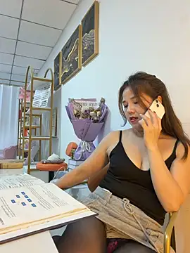 美女Xiaoxiao-y在线直播