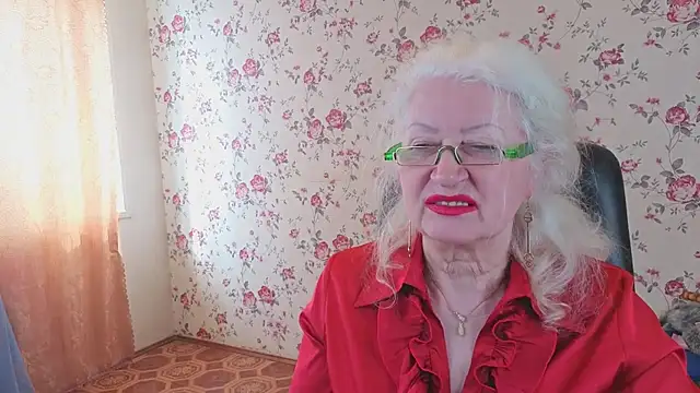 maya_mayflower - Maya_Mayflower's free webcam - UK Sex Cams