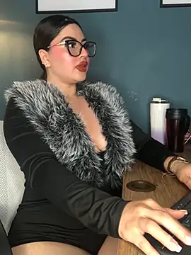 Webcam Model (Catalina-Malave)  is live.Free join now!