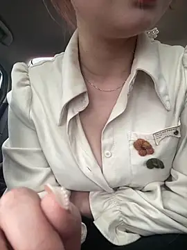 sasayuri - Sasayuri's free webcam