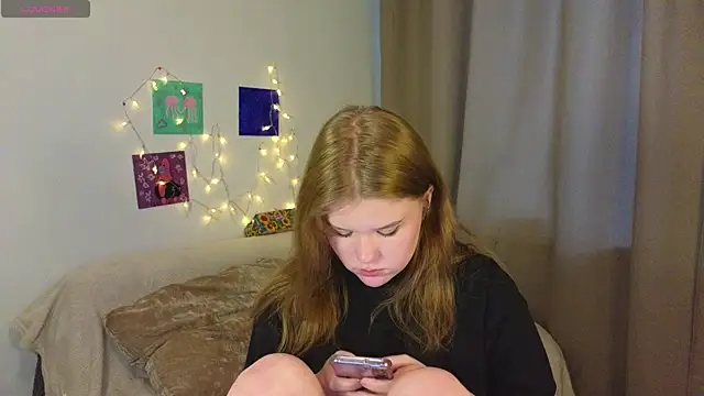 laseymoon - LaseyMoon's free webcam - UK Sex Cams