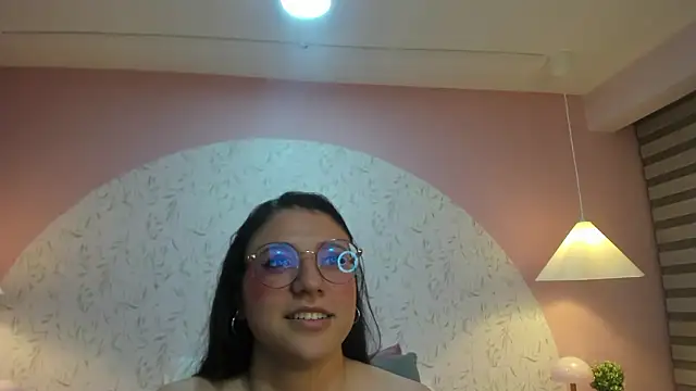 angelie_rosebrm - Angelie_Rosebrm's free webcam - UK Sex Cams