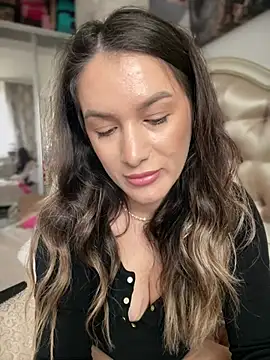 hotxmom_ (F young) - pleasure me with vibes