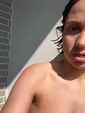 lapetitekim - LaPetiteKim's free webcam - UK Sex Cams