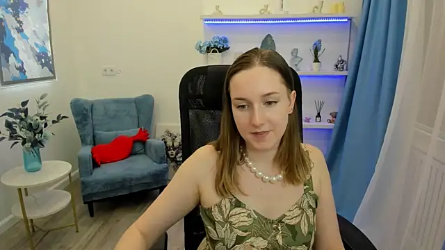 caseyterini - CaseyTerini's free webcam - UK Sex Cams