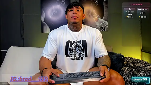 bradley_smith live sex cam