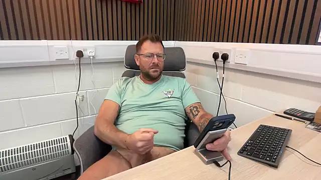 bilf1978 - Bilf1978's free webcam - UK Sex Cams