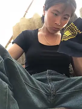 sun-shii - Sun-shii's free webcam - UK Sex Cams