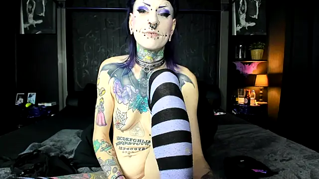 purple_coffin666 - Purple_Coffin666's free webcam - UK Sex Cams