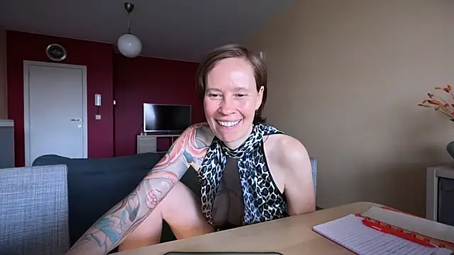 sexyexclusiveflower (F milf) - Hush & finger pussy  💦