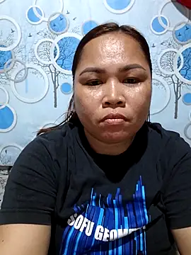 Webcam Model (Sweetlorie_83) is live