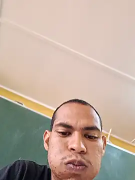 luciouslyon - LuciousLyon's free webcam - UK Sex Cams