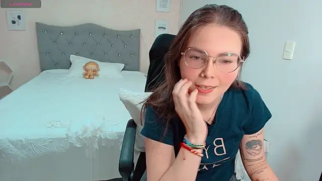 lexalove_doll - Lexalove_doll's free webcam - UK Sex Cams