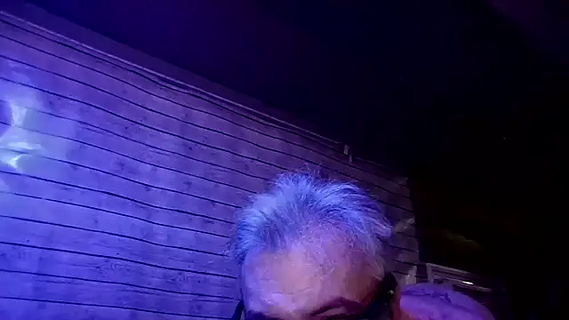 billysch@xh (G young) - We love to hear your tips. Turns us on!