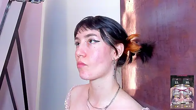 lizzy_davis_1 - Lizzy_davis_1's free webcam - UK Sex Cams