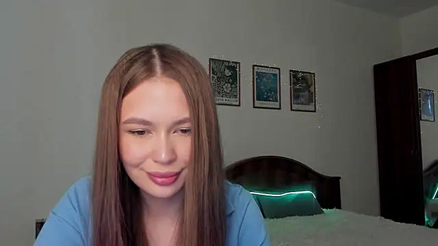 kittiangel00 - Kittiangel00's free webcam - UK Sex Cams