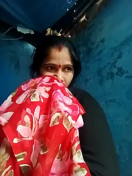 Webcam Model (Jooli_xx)  is live.Free join now!