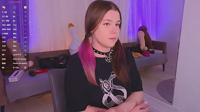 mira_falls - Mira_Falls's free webcam - UK Sex Cams