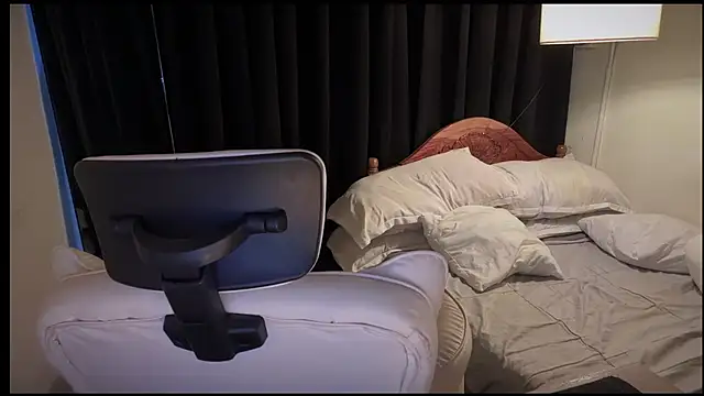 web cam chat  XXXKittyTingles