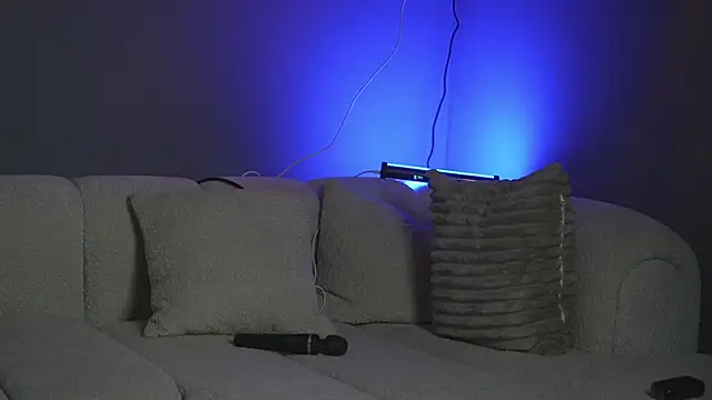 AlfaSex9's Stripchat show and profile