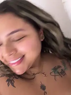 Webcam Model (ashley-swift-)  is live.Free join now!