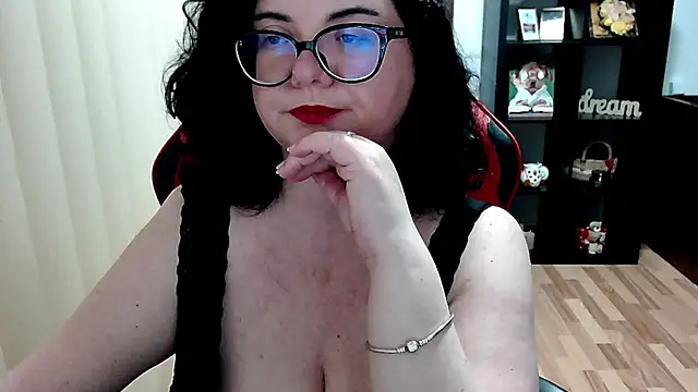 misstroublle (F milf) - get me naked and playfull!