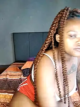 thickpearlx23 (Ask my age) - lets make this pussy squirt