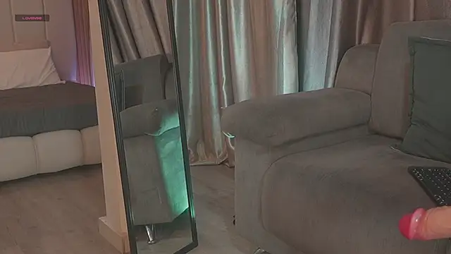 sofidavid (F young) - show squirt + control