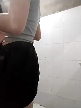 little-green-sprout (F young) - Kiss me ❤️❤️