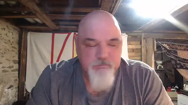 Newfiesausage1972 live sex cam