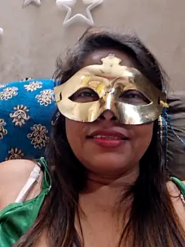 Webcam Model (SIMIHOT) is live