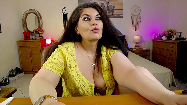 ellengrace - EllenGrace's free webcam - UK Sex Cams